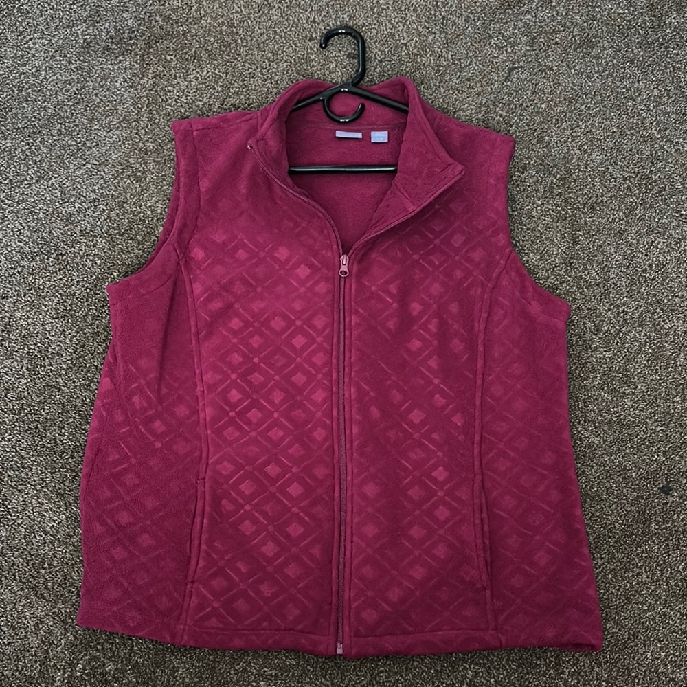 Laura Scott Women's Quilted Vest - Deep Red